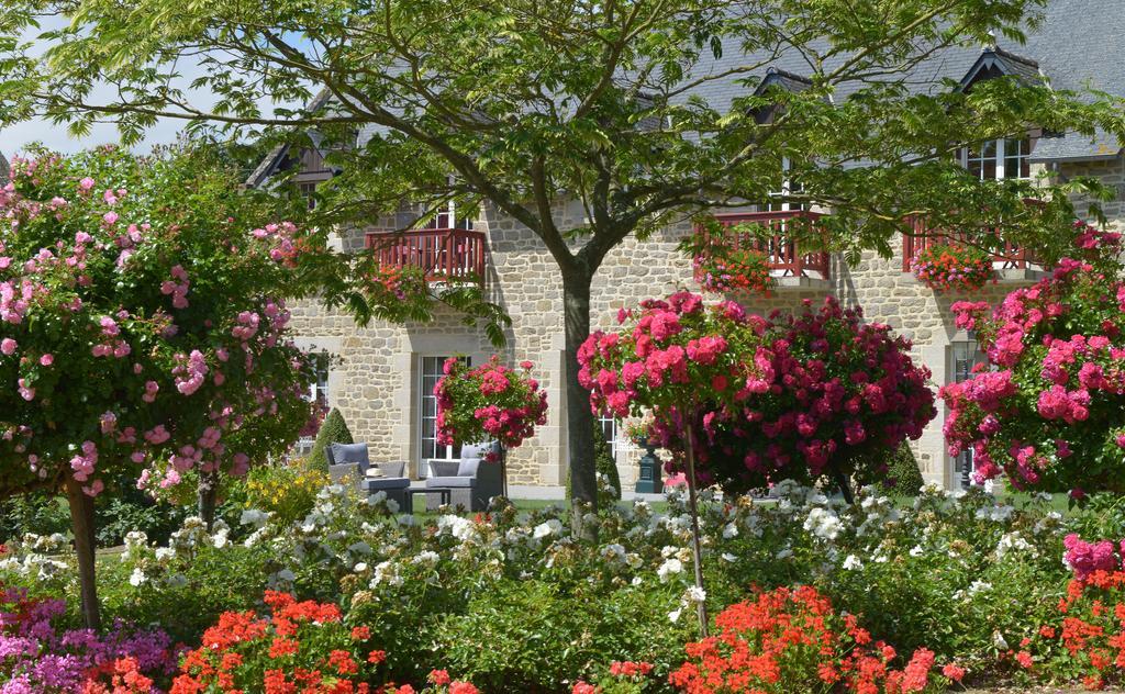 Hostellerie De La Motte Jean Saint-Coulomb Exterior foto